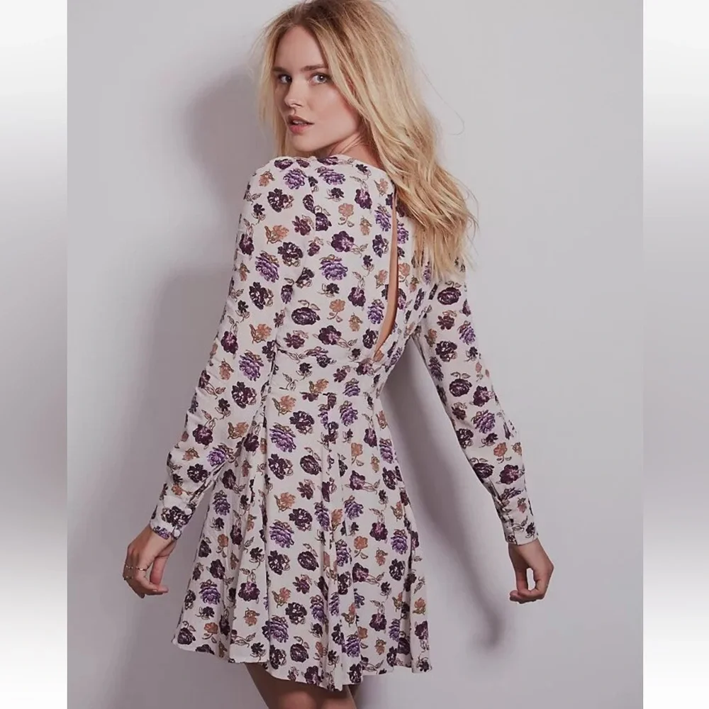 EUC Free People About A Girl Fit And Flare Dress size 0 MSRP: $128 FLORAL SPRING